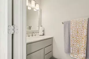 1374 W Norton Ave, Muskegon, MI 49441 - Photo 15