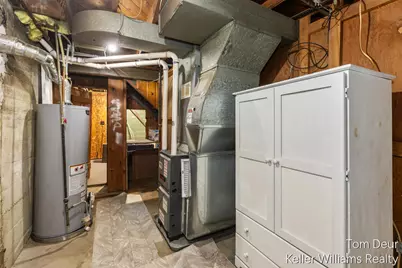 1831 Sylvan Avenue SE, Grand Rapids, MI 49506 - Photo 27