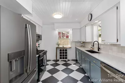 1831 Sylvan Avenue SE, Grand Rapids, MI 49506 - Photo 9