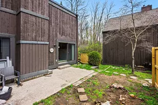 242 Dunbarton Ct, Kalamazoo, MI 49006 - Photo 25