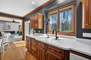71137 Covington Bluff Ct, Niles, MI 49120 - Photo 9