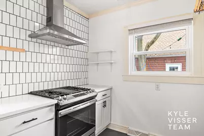 1055 Benjamin Avenue SE, Grand Rapids, MI 49506 - Photo 11