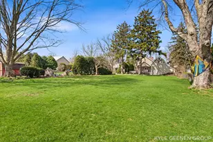 122 E Central Ave, Zeeland, MI 49464 - Photo 69
