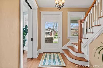 122 E Central Avenue, Zeeland, MI 49464 - Photo 15