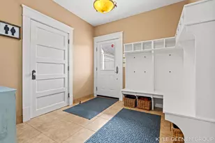 122 E Central Ave, Zeeland, MI 49464 - Photo 33
