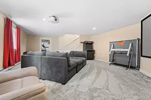 122 E Central Ave, Zeeland, MI 49464 - Photo 53