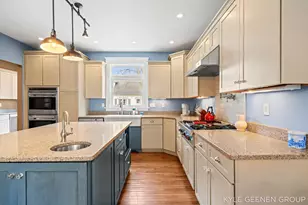 122 E Central Ave, Zeeland, MI 49464 - Photo 25