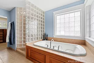 122 E Central Ave, Zeeland, MI 49464 - Photo 47