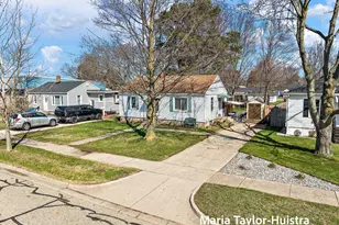 1525 Grant Ave, Grand Haven, MI 49417 - Photo 3