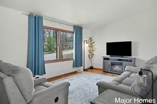 8445 Oakview Ave NE, Rockford, MI 49341 - Photo 5