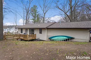 8445 Oakview Ave NE, Rockford, MI 49341 - Photo 27