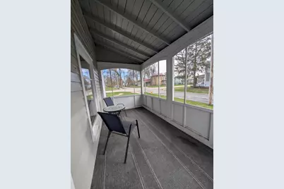 301 W Washington Street, Greenville, MI 48838 - Photo 9
