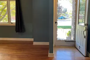 11423 Delvin Dr, Sterling Heights, MI 48314 - Photo 3