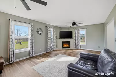 7233 Russet Trail NE, Rockford, MI 49341 - Photo 17