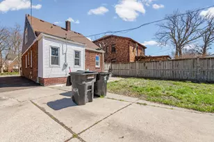 5541 Grayton St, Detroit, MI 48224 - Photo 5
