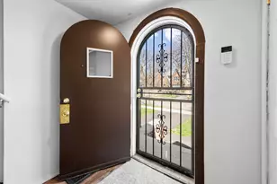 5541 Grayton St, Detroit, MI 48224 - Photo 9