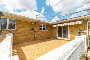 15099 Reeck Rd, Southgate, MI 48195 - Photo 5