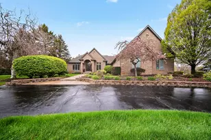 1835 Brookview Dr, Saline, MI 48176 - Photo 3