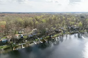 15899 Lakeview Dr, Buchanan, MI 49107 - Photo 13