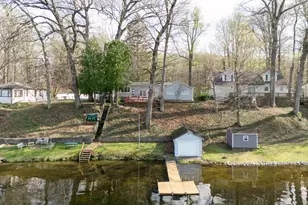 15899 Lakeview Dr, Buchanan, MI 49107 - Photo 9