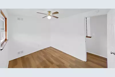4911 Detroit Street, Dearborn Heights, MI 48125 - Photo 17