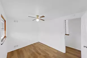 4911 Detroit St, Dearborn Heights, MI 48125 - Photo 17