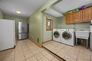 190 N Patterson Rd, Wayland, MI 49348 - Photo 7