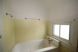 304 E Prairie St, Vicksburg, MI 49097 - Photo 25