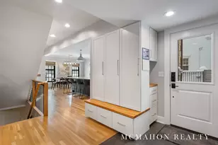 1617 Alexander St SE, East Grand Rapids, MI 49506 - Photo 5