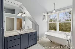 5484 Lakeshore Ave, Holland, MI 49424 - Photo 21