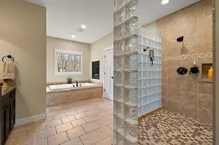 13090 Woodhaven Dr, Grand Haven, MI 49417 - Photo 23