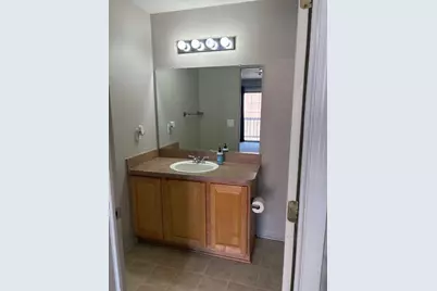 16874 Farmington, Livonia, MI 48154 - Photo 19