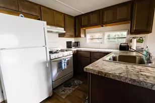 10281 Walnut Dr, Three Rivers, MI 49093 - Photo 7