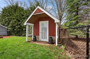 12310 New Holland St, Holland, MI 49424 - Photo 21
