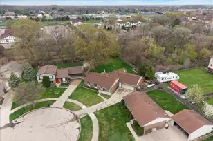 15621 Cox St, Clinton Twp, MI 48038 - Photo 41