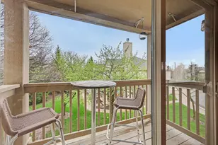 107 Commons Cir, Saline, MI 48176 - Photo 9
