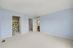 107 Commons Cir, Saline, MI 48176 - Photo 11