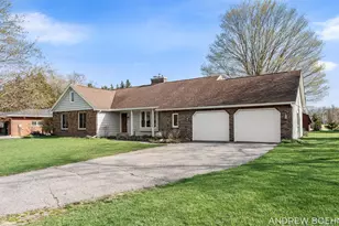 8732 Fairview Ln, Zeeland, MI 49464 - Photo 3