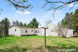 1720 W Fenwick Rd, Fenwick, MI 48834 - Photo 25