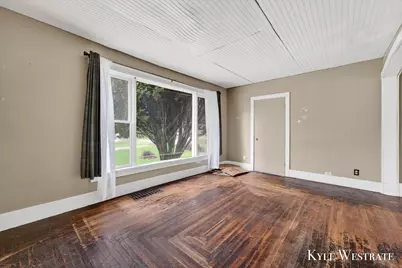 123 W Main Street SE, Caledonia, MI 49316 - Photo 9
