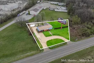 5375 Lansing Rd, Charlotte, MI 48813 - Photo 39