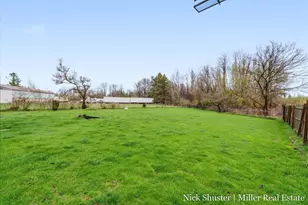 5375 Lansing Rd, Charlotte, MI 48813 - Photo 37