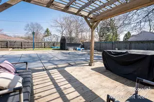 735 Wendover Blvd, Norton Shores, MI 49441 - Photo 5