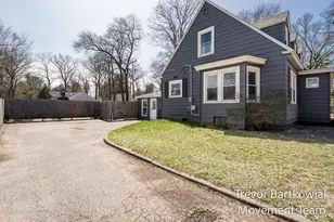 735 Wendover Blvd, Norton Shores, MI 49441 - Photo 37