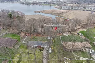 735 Wendover Blvd, Norton Shores, MI 49441 - Photo 3
