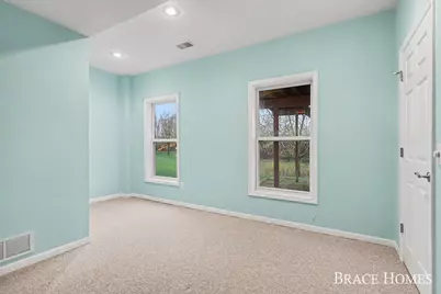 2511 Black Horse Drive NE, Grand Rapids, MI 49505 - Photo 31