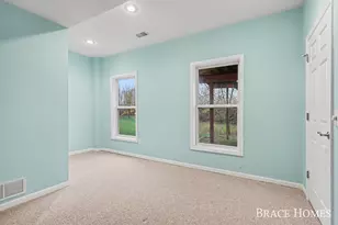 2511 Black Horse Dr NE, Grand Rapids, MI 49505 - Photo 31
