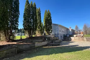 833 Crauns Ln, Quincy, MI 49082 - Photo 9