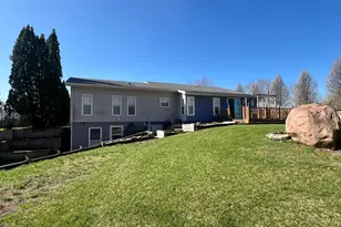 833 Crauns Ln, Quincy, MI 49082 - Photo 3