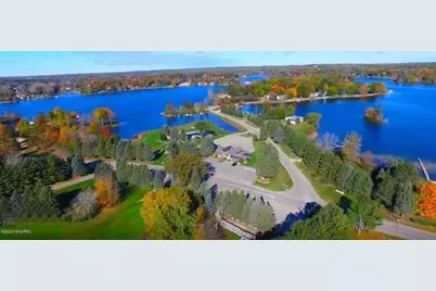 9482 Fawn Lake Drive, Canadian Lakes, MI 49346 - Photo 3